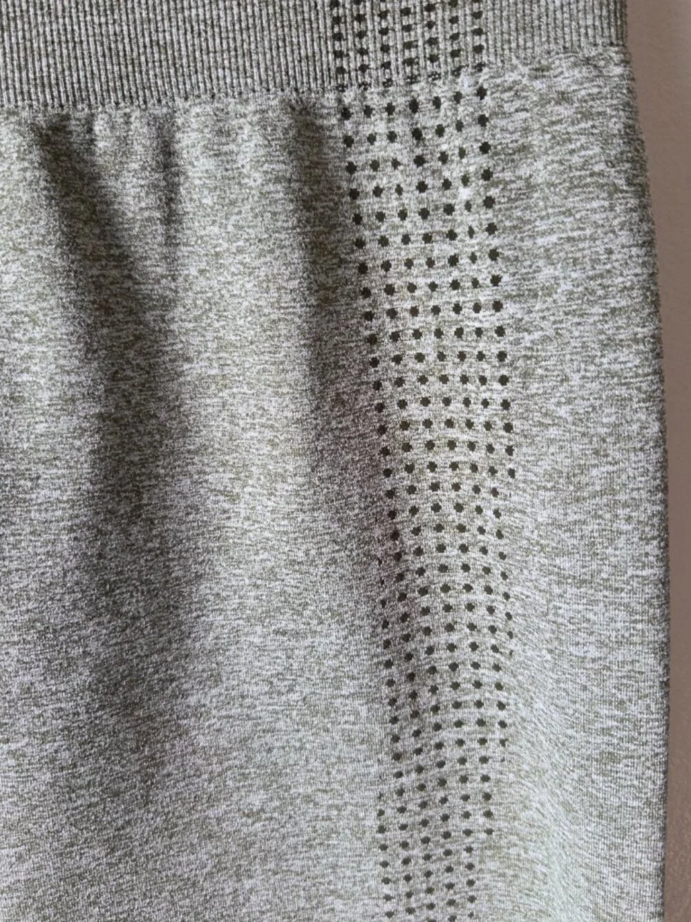 EUC LIKE NEW BUTT LIFTING LEGGINGS WORKOUT SIZE L